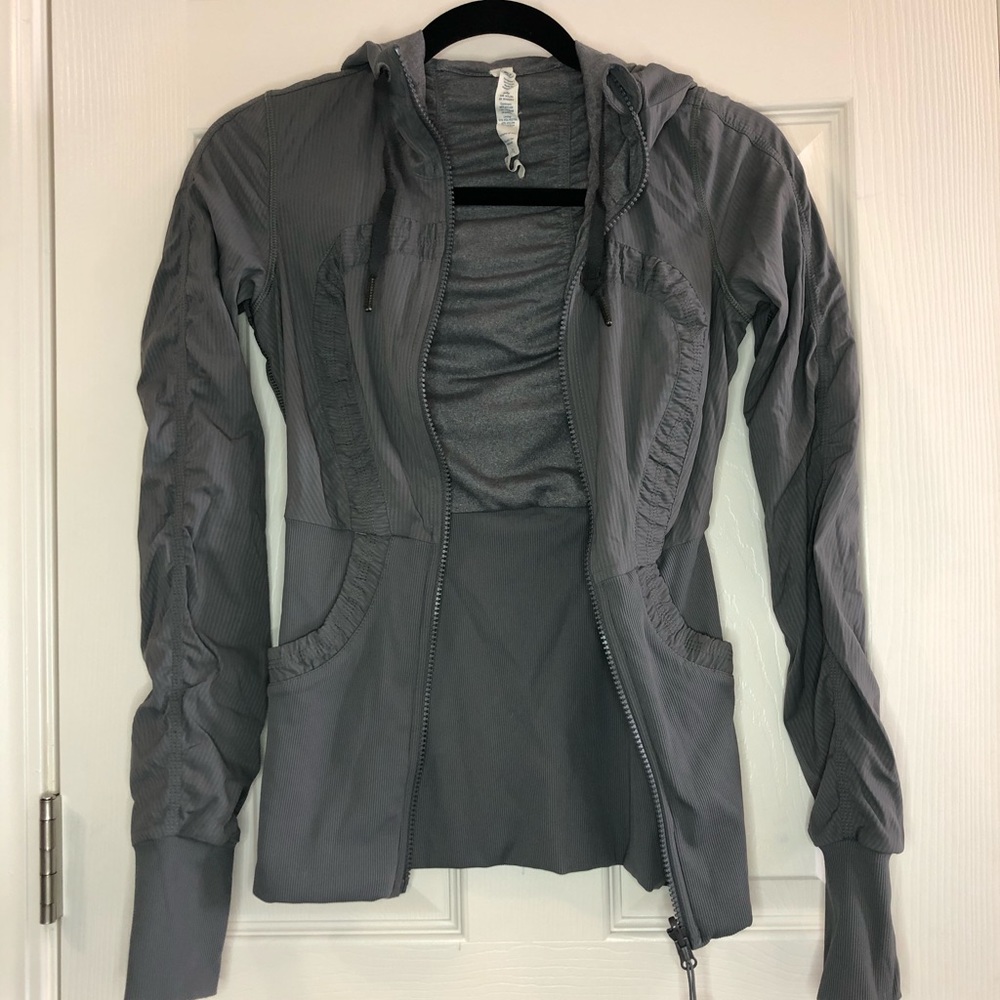 Super cute workout jacket